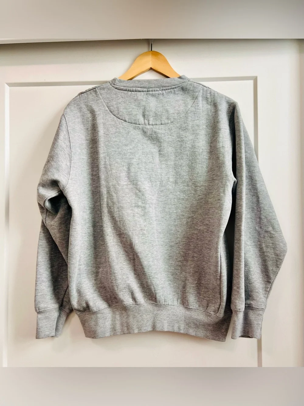 Oxford University Official Gray Crewneck Sweatshirt Crest Size M
